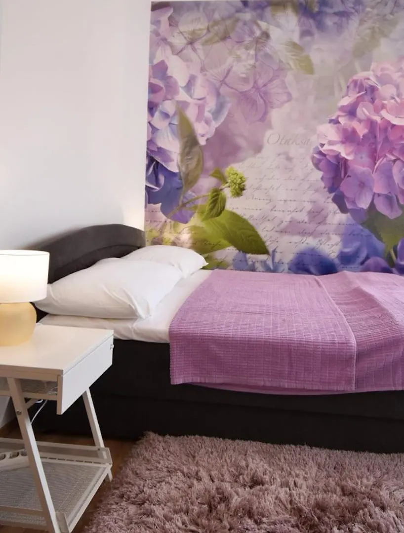 Apartment Yelena Rose West Zadar