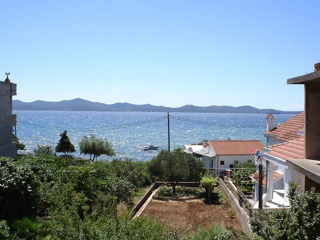 Apartment Yelena Rose West Zadar